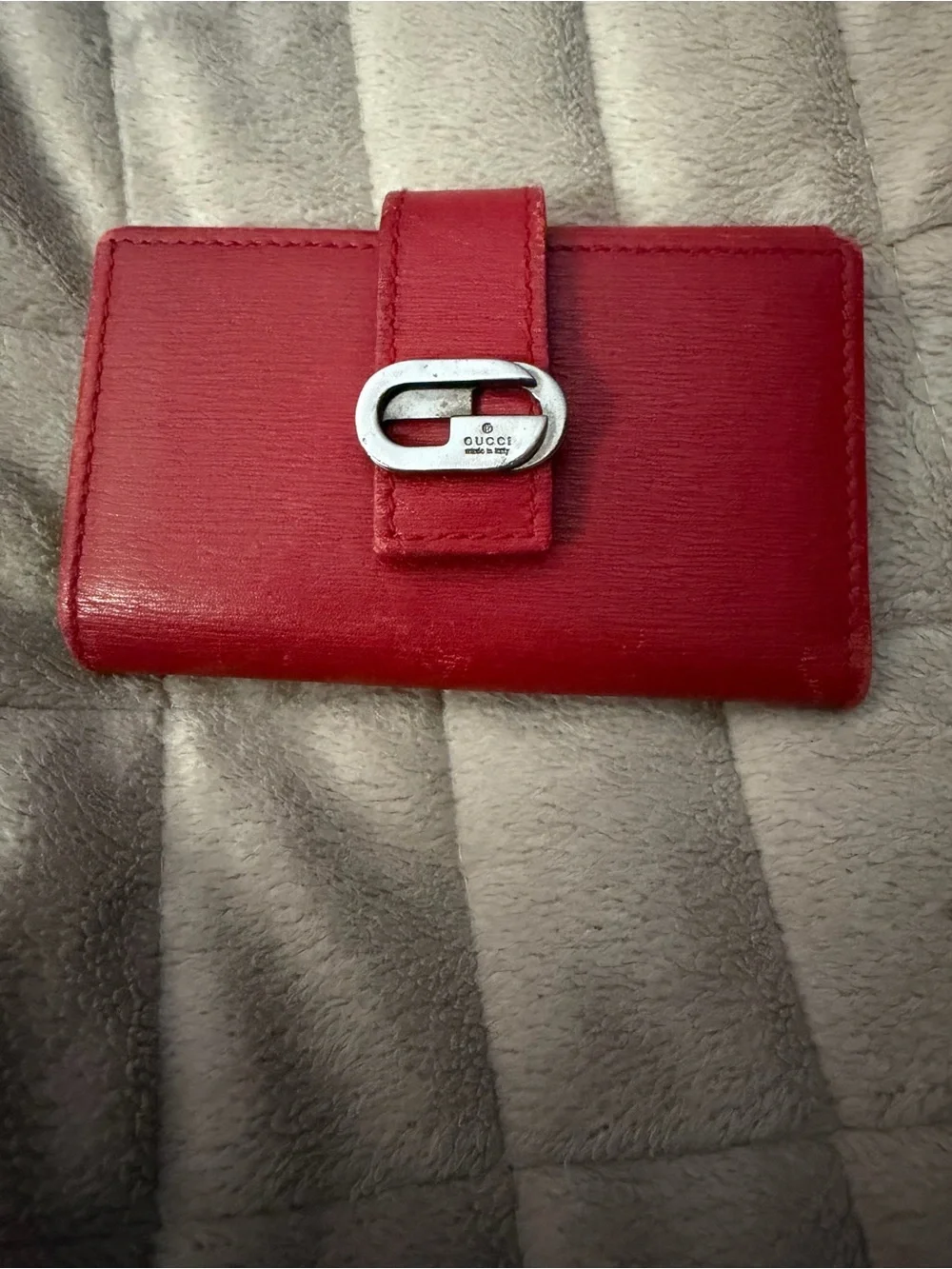 GUCCI Red Leather Key Case/Card Holder w/Silver-Tone Gucci Closure & Hardware
